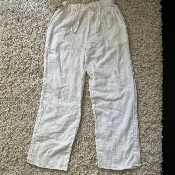 Brand new aritzia sail pants - Picture 2 of 4